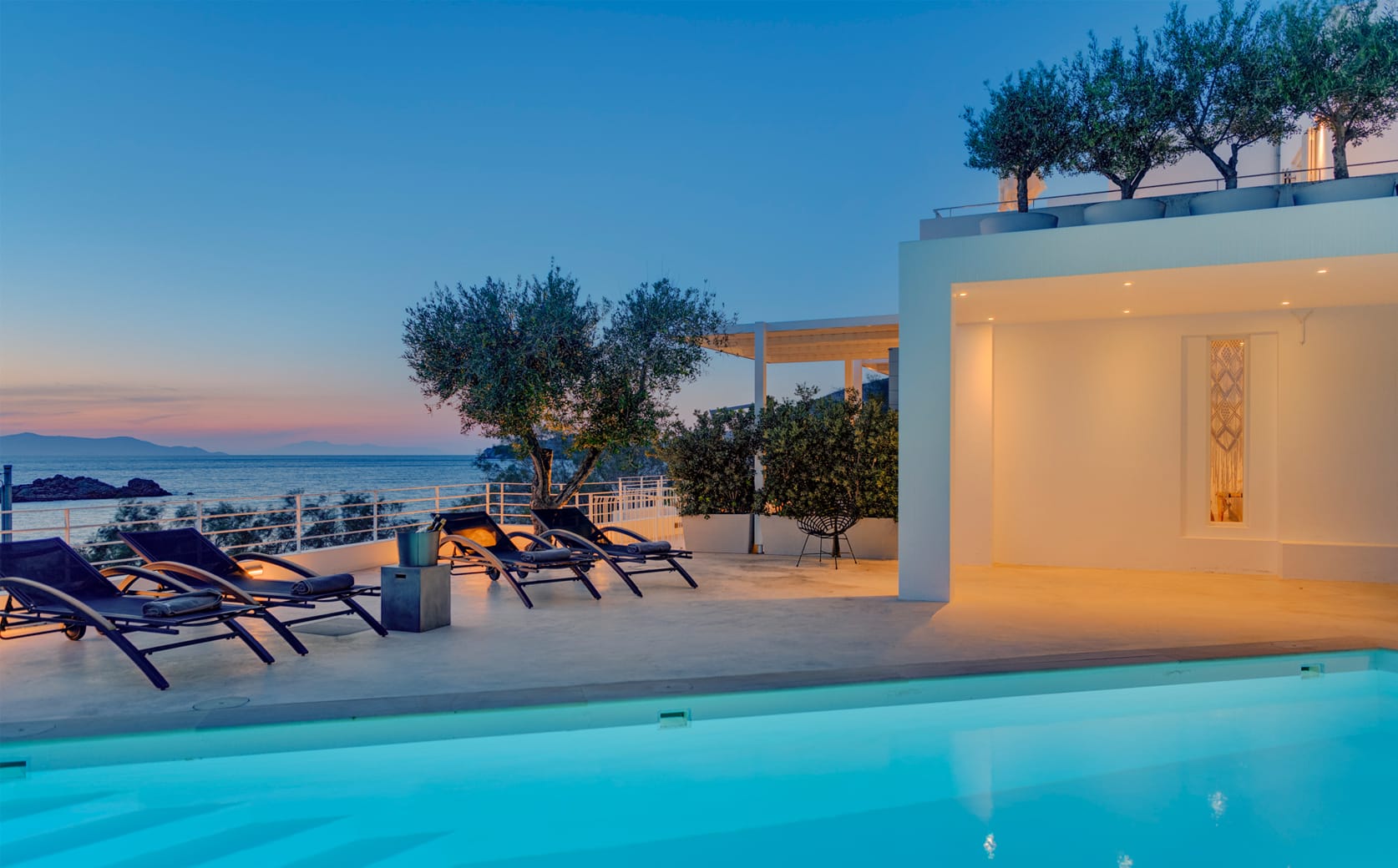 Evripiotis Architects-Lottos House, Syros Island