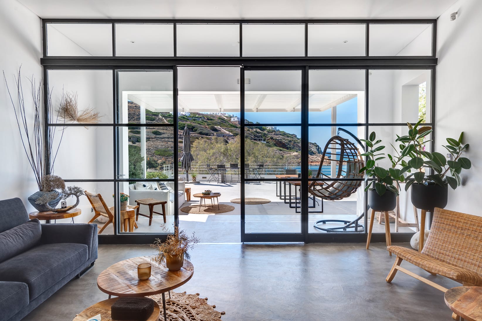 Evripiotis Architects--Lottos House, Syros Island