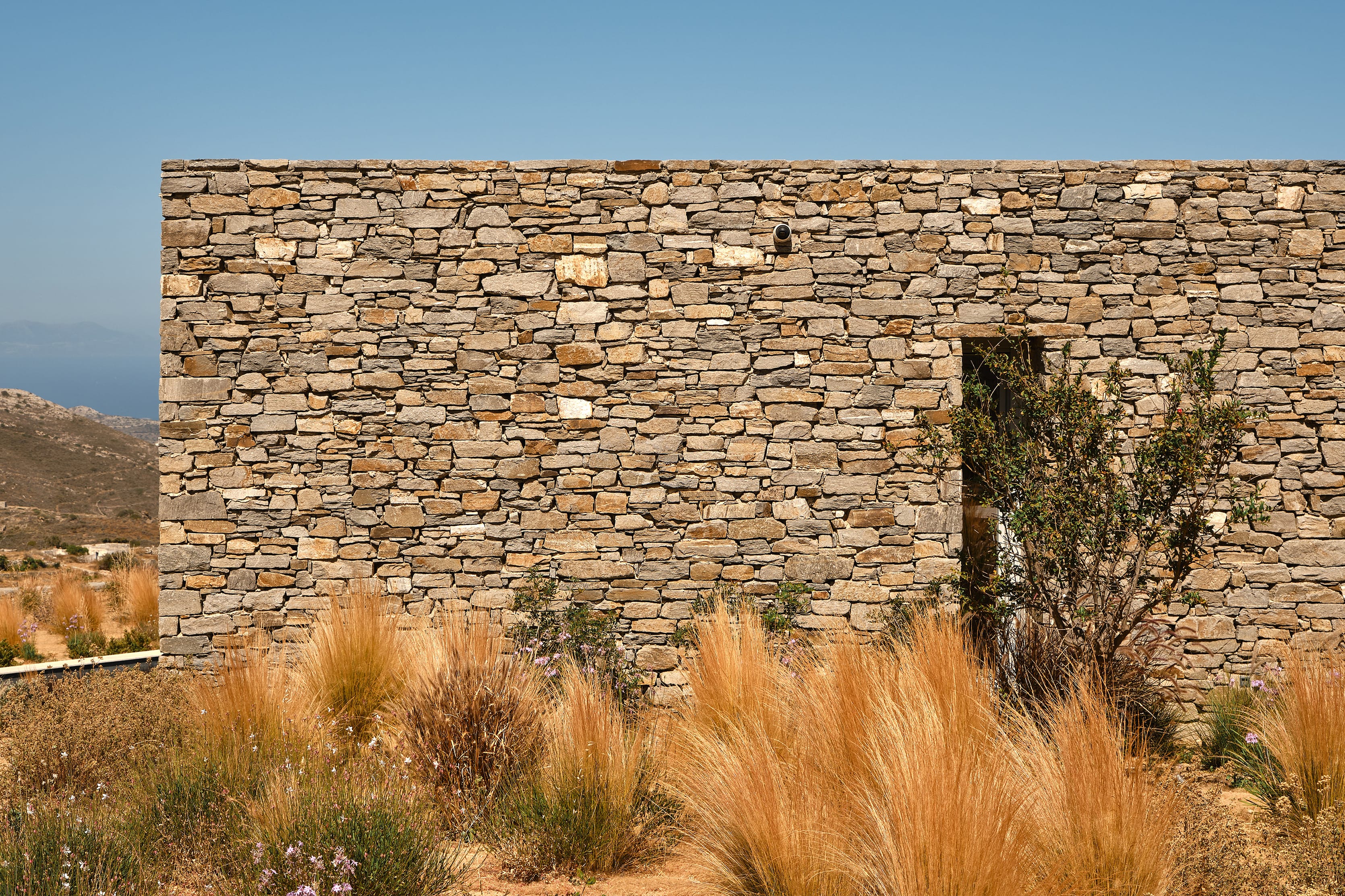 Evripiotis Architects--Platform House, Paros Island