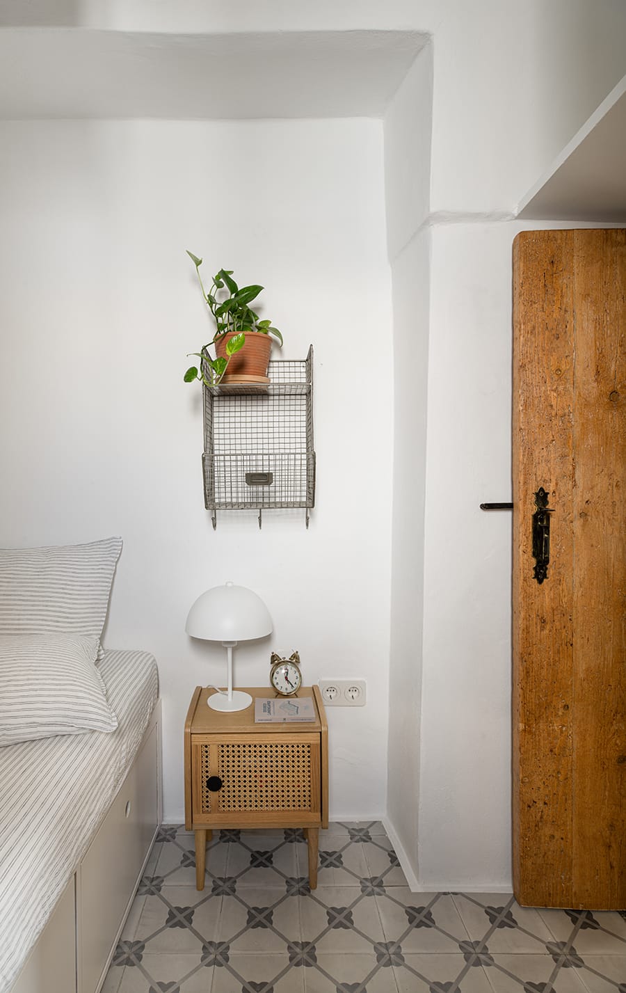 Evripiotis Architects-theros-tinos-island-evripiotis-architects-18-1-Th_eros, Tinos Island