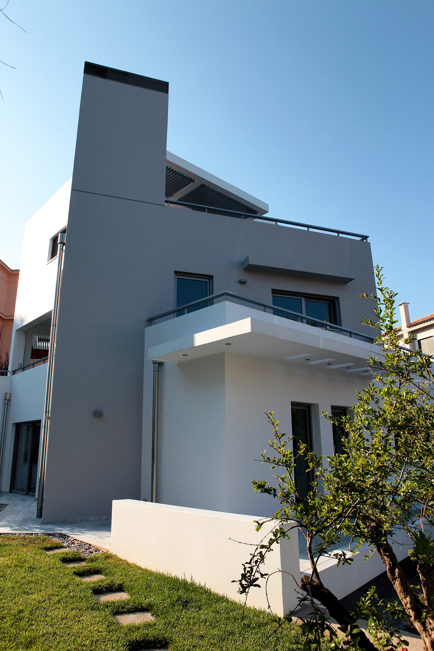 Evripiotis Architects-twisted-house-psychiko-athens-evripiotis-architects-16-new-Twisted House, Athens